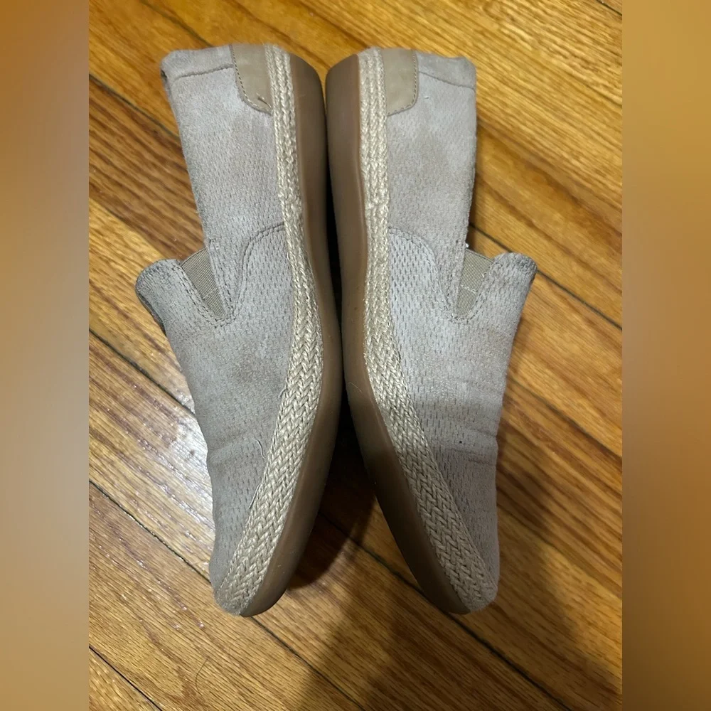 Clarks women’s shoes